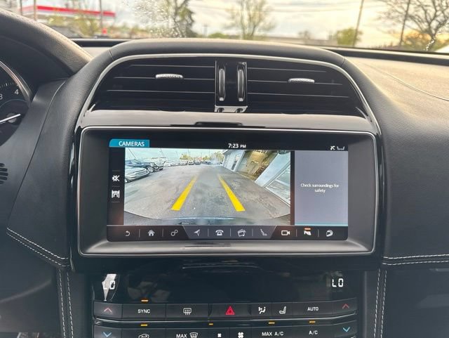 Used 2019 Jaguar F-PACE S AWD/4WD image 14