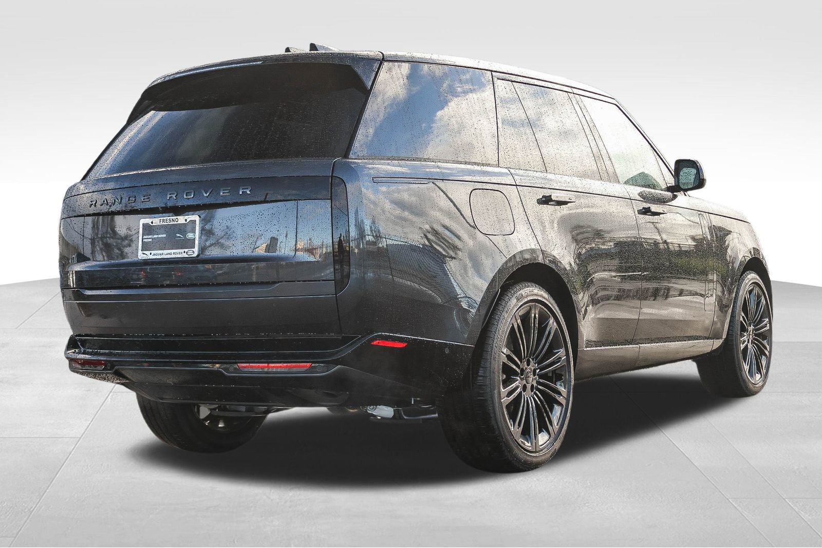 New 2026 Land Rover Range Rover SE image 5