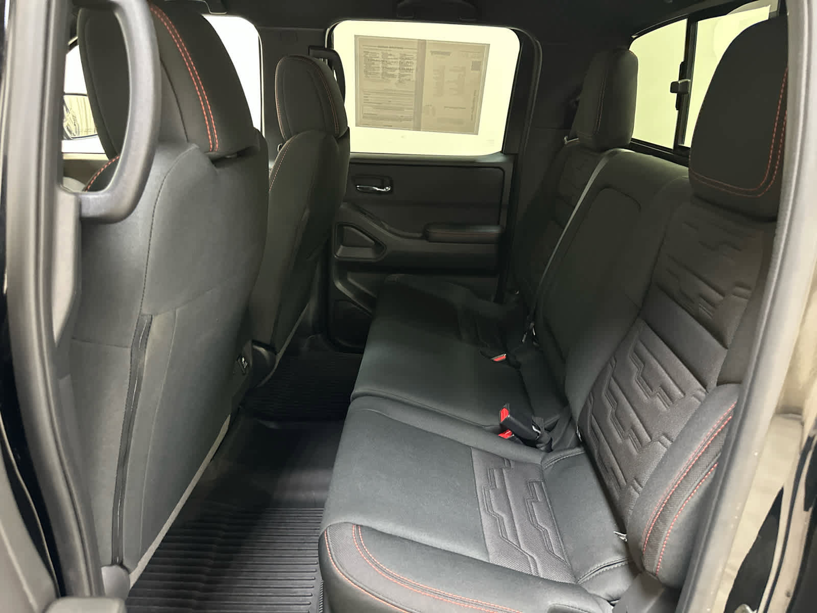 Certified 2025 Nissan Frontier PRO-4X w/ Pro Convenience Package image 17