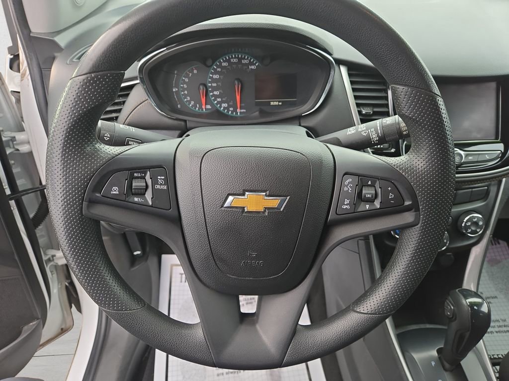 Used 2022 Chevrolet Trax LS w/ Tint and Cruise Package image 12