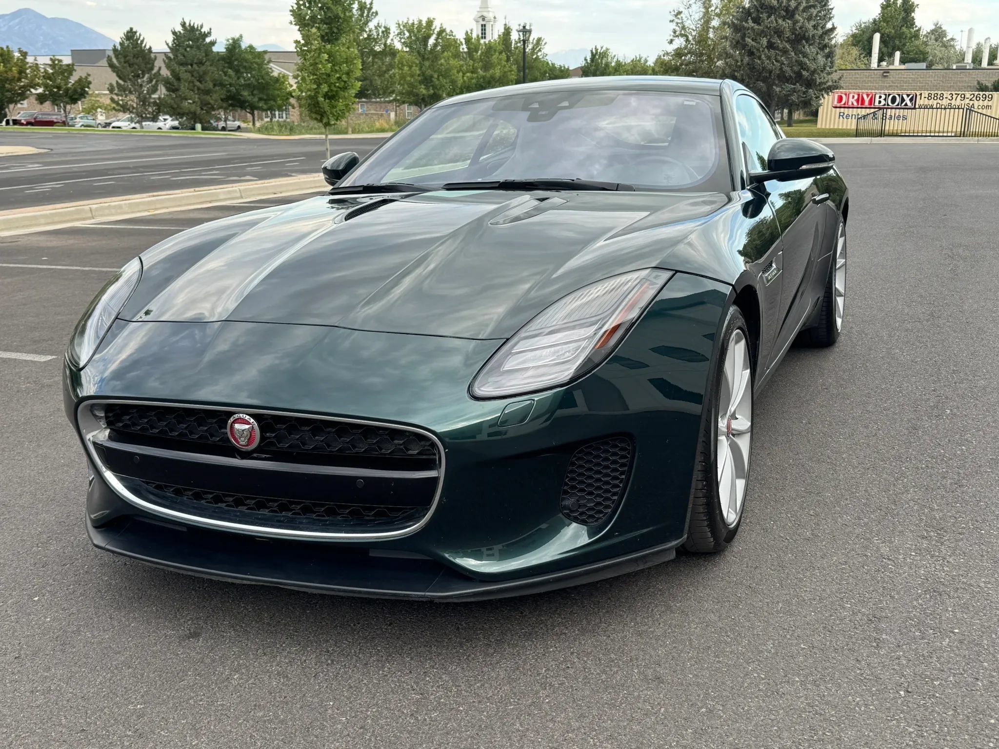 Used 2018 Jaguar F-TYPE Coupe RWD image 3