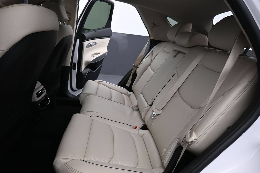 Used 2022 Genesis GV70 2.5T w/ Advanced Package AWD/4WD image 15
