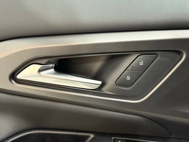 New 2026 Chevrolet Equinox EV LT w/ Comfort Package image 29