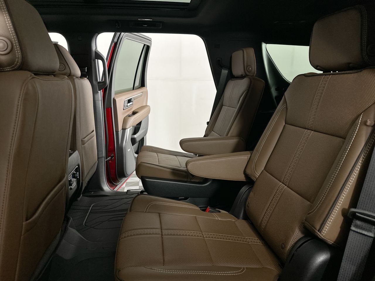 New 2026 Chevrolet Tahoe High Country w/ Sun And Tow Package AWD/4WD image 98