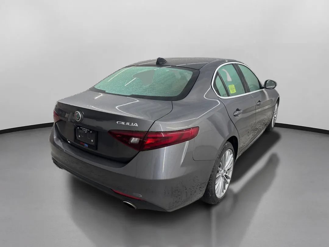 Used 2020 Alfa Romeo Giulia Ti w/ Quick Order Package 22X Lusso AWD/4WD image 10