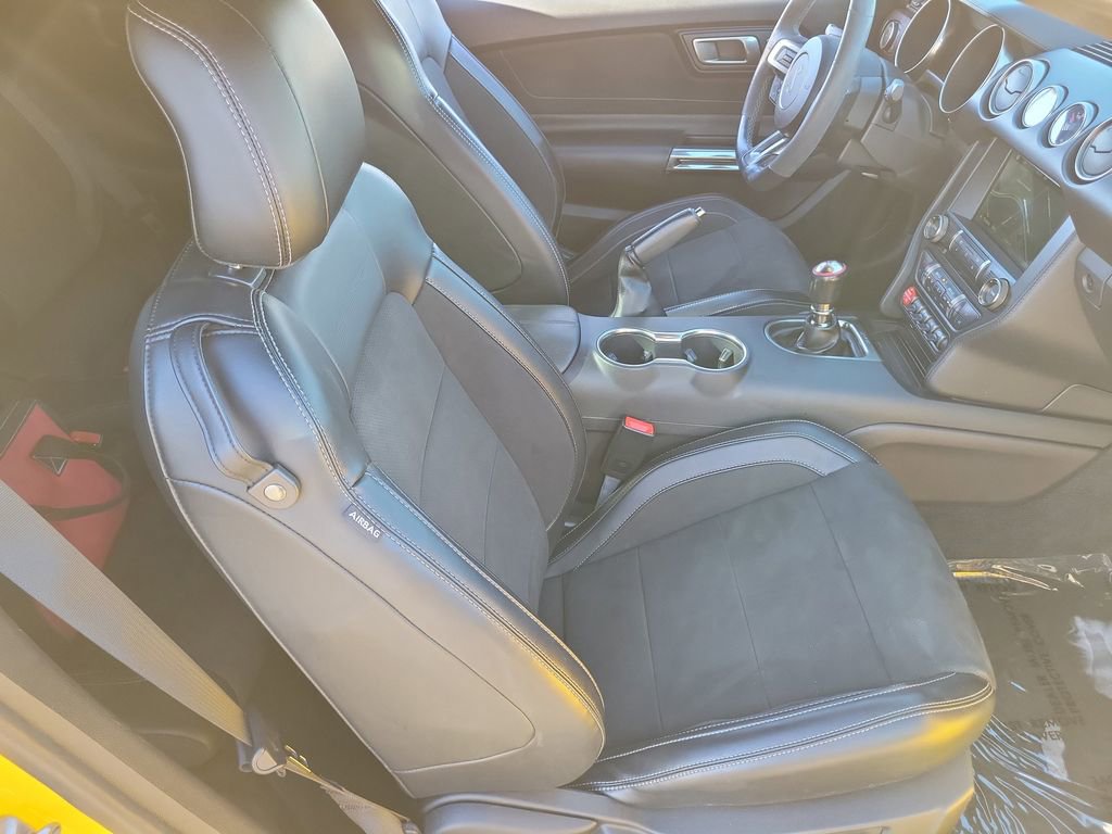 Used 2016 Ford Mustang Shelby GT350 w/ Technology Package image 22