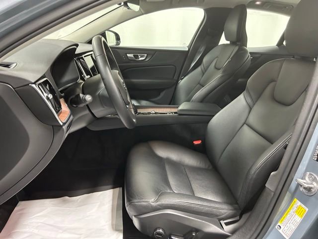 Certified 2024 Volvo S60 B5 Plus AWD/4WD image 9