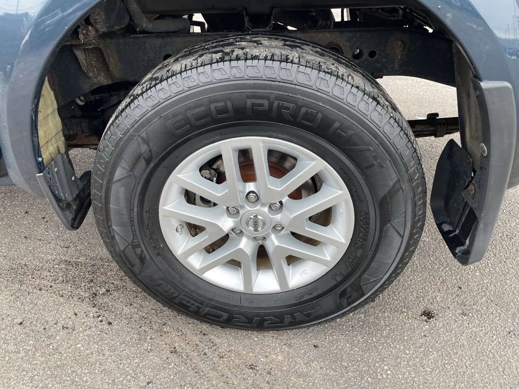 Used 2019 Nissan Frontier SV image 4