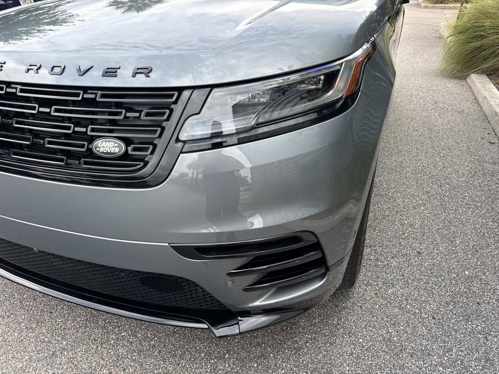 Certified 2026 Land Rover Range Rover Velar Dynamic SE AWD/4WD image 9