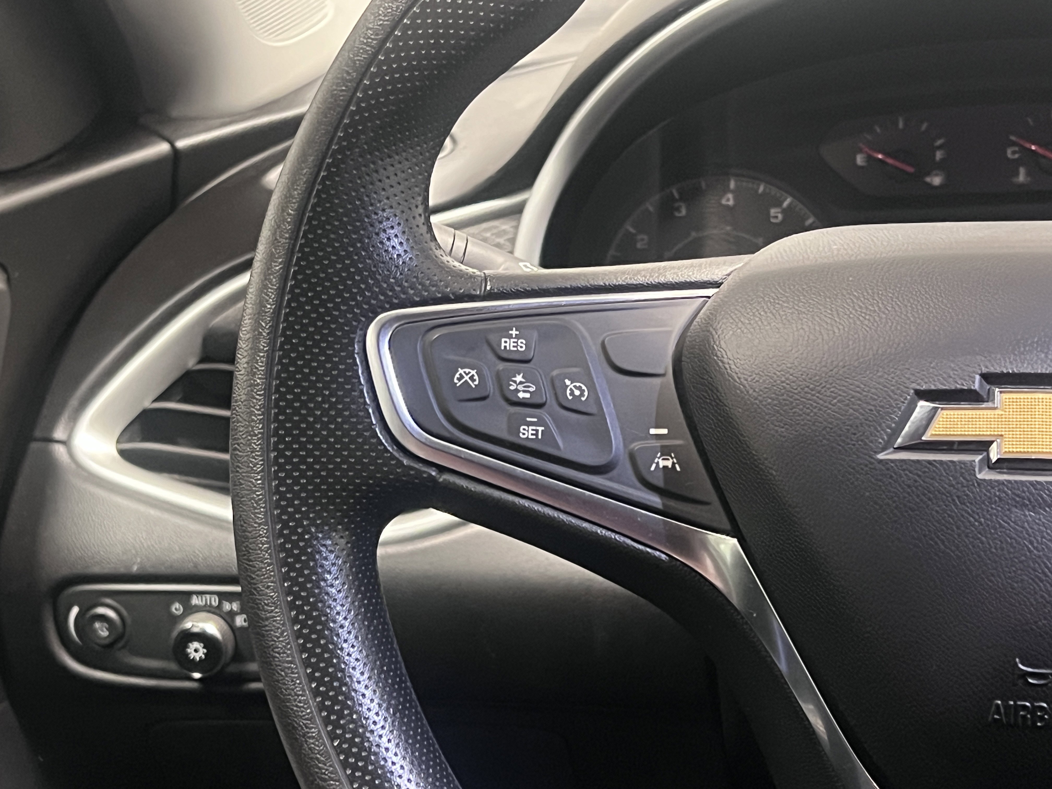 Used 2023 Chevrolet Malibu LT image 19