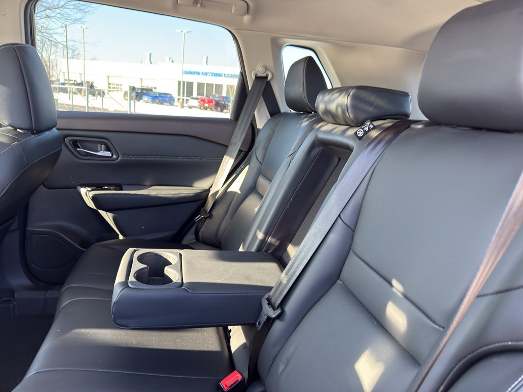 Certified 2022 Nissan Rogue SL image 32