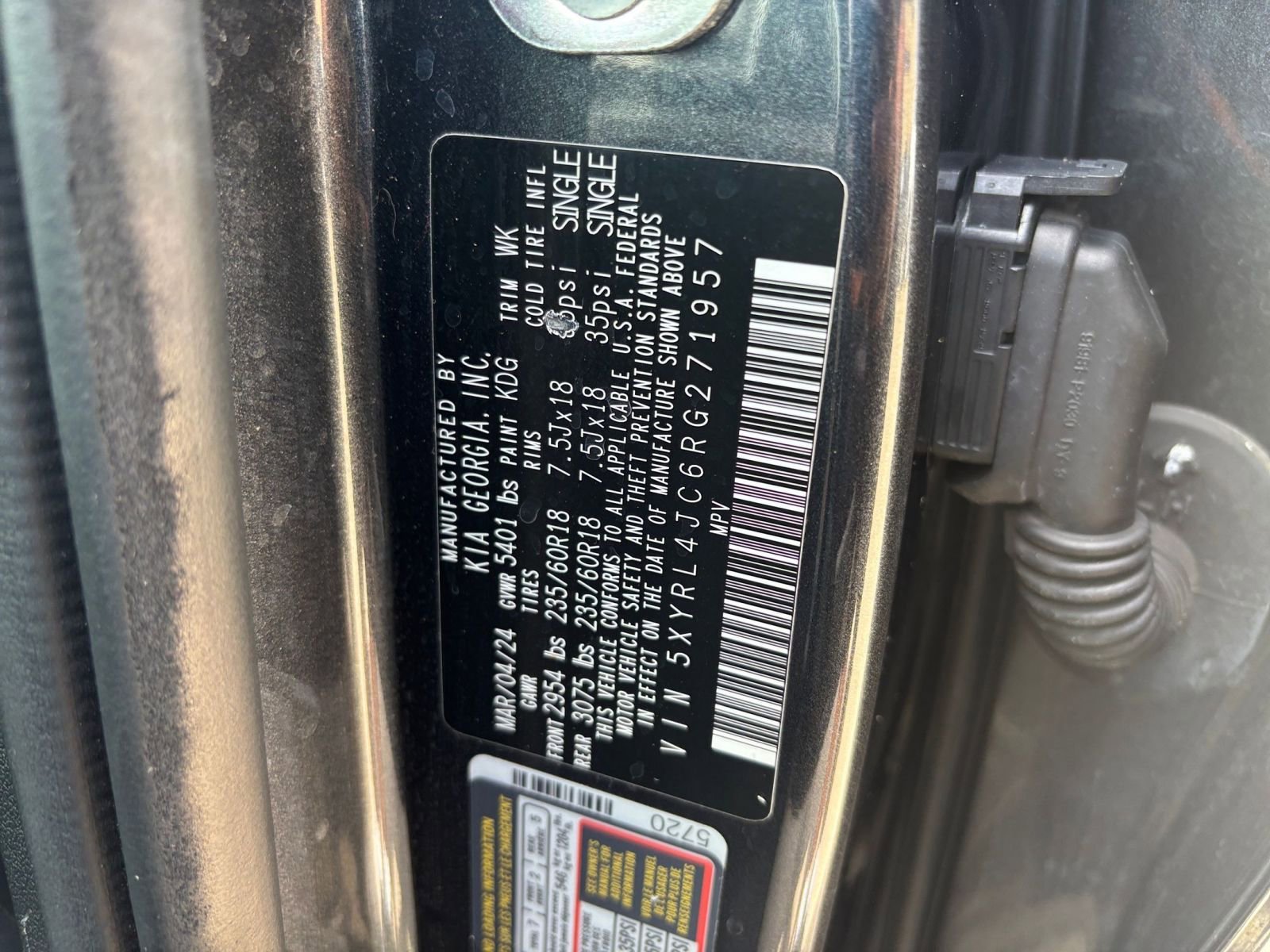 Used 2024 Kia Sorento S FWD image 32