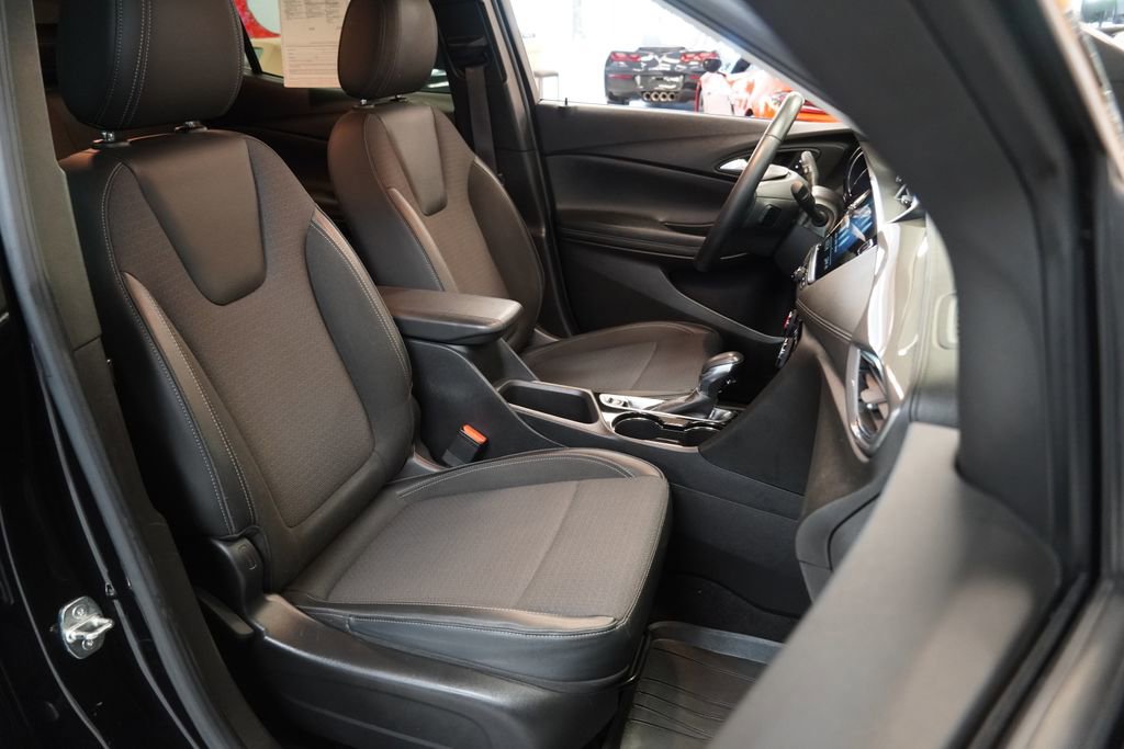 Used 2021 Buick Encore GX Preferred FWD image 33