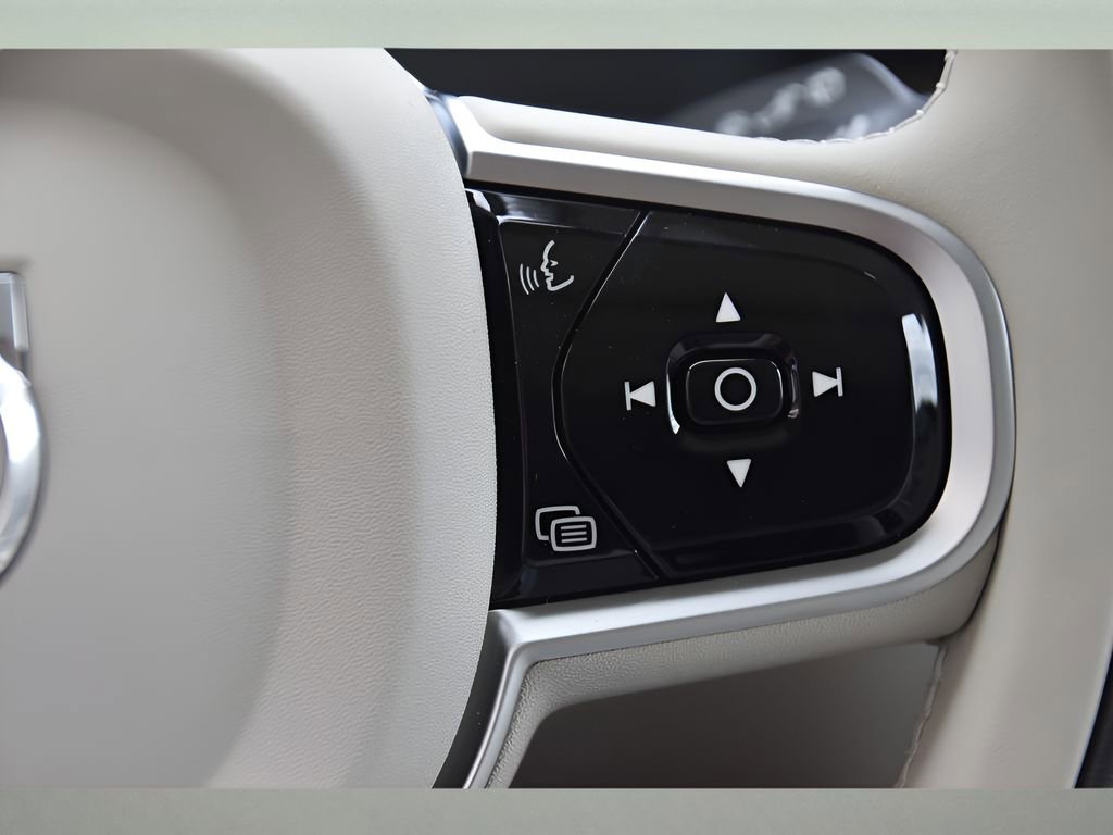 New 2026 Volvo XC90 B5 Ultra w/ Protection Package Premier image 35