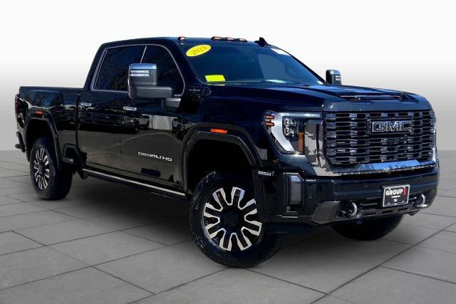 Used 2024 GMC Sierra 2500 Denali Ultimate w/ Max Trailering Package AWD/4WD image 3