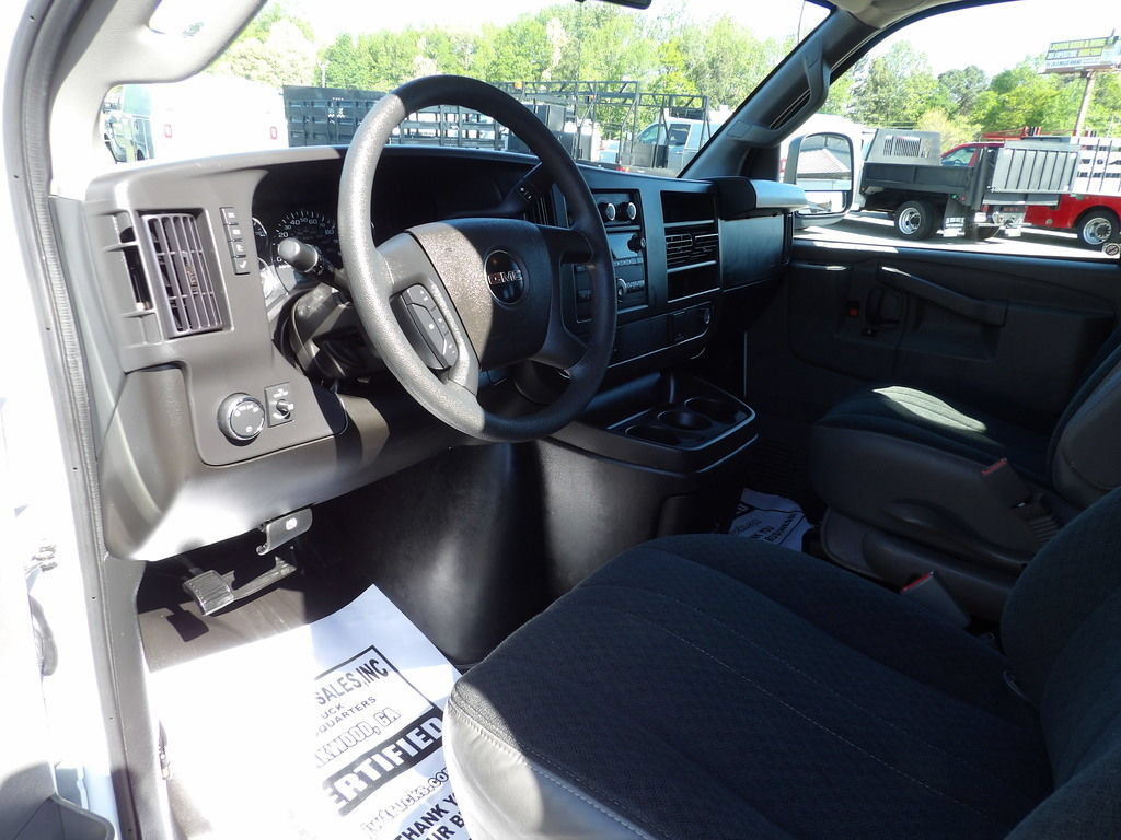 Used 2024 GMC Savana 2500 w/ Driver Convenience Package RWD image 16