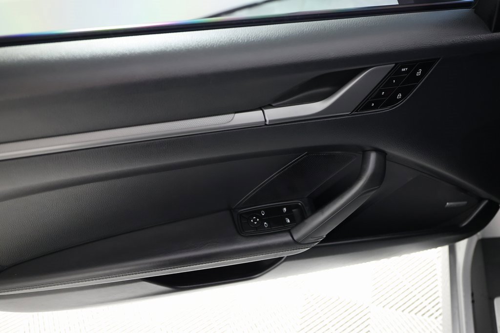 Used 2020 Porsche 911 Carrera image 16