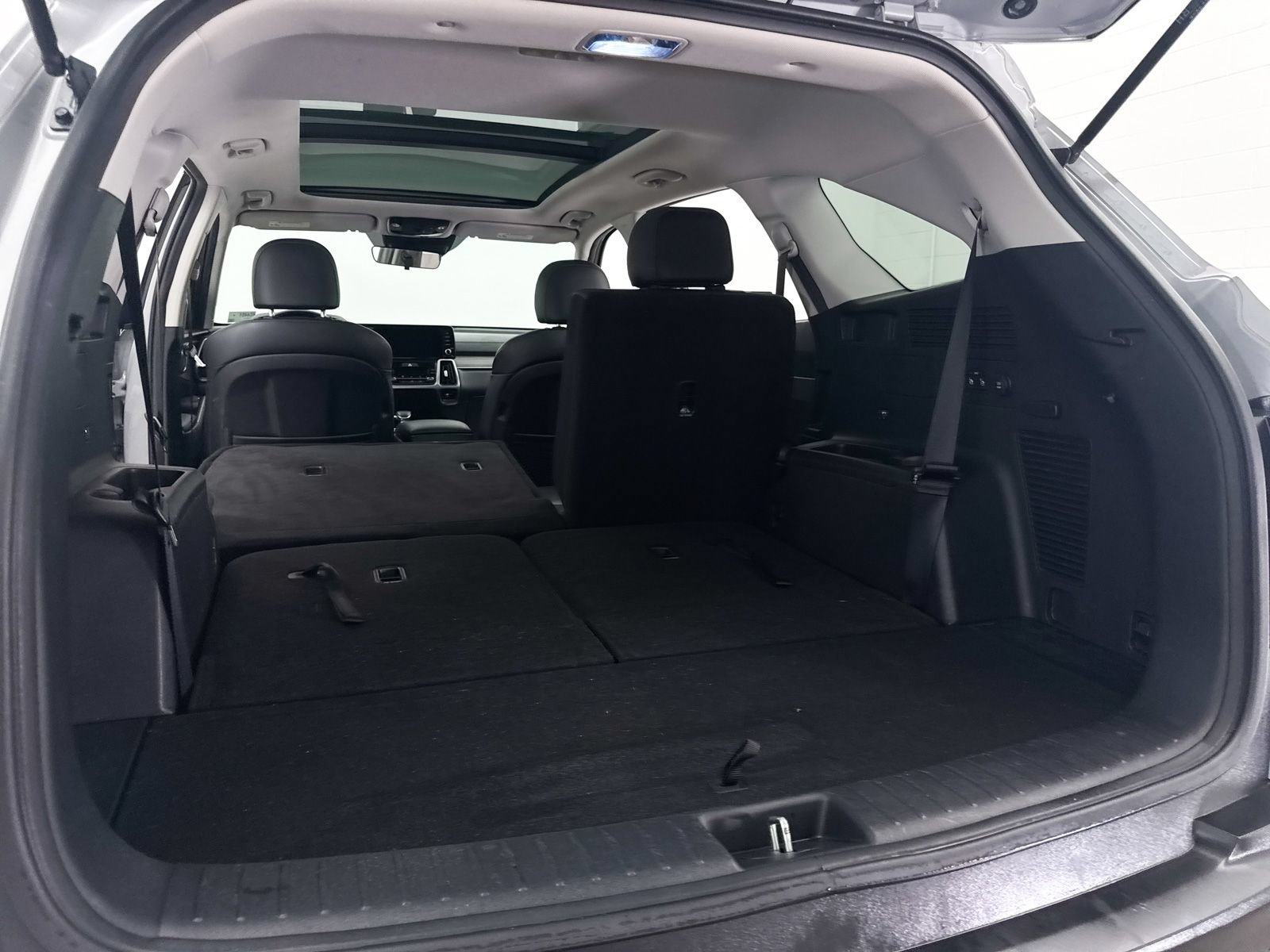 Certified 2023 Kia Sorento S AWD/4WD image 33