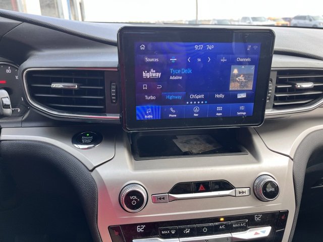 Used 2021 Ford Explorer XLT w/ Equipment Group 202A image 12