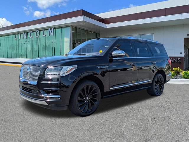 Certified 2020 Lincoln Navigator Black Label w/ Cargo Convenience Package AWD/4WD image 8