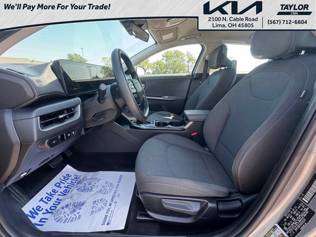 Used 2025 Kia K4 FWD image 9