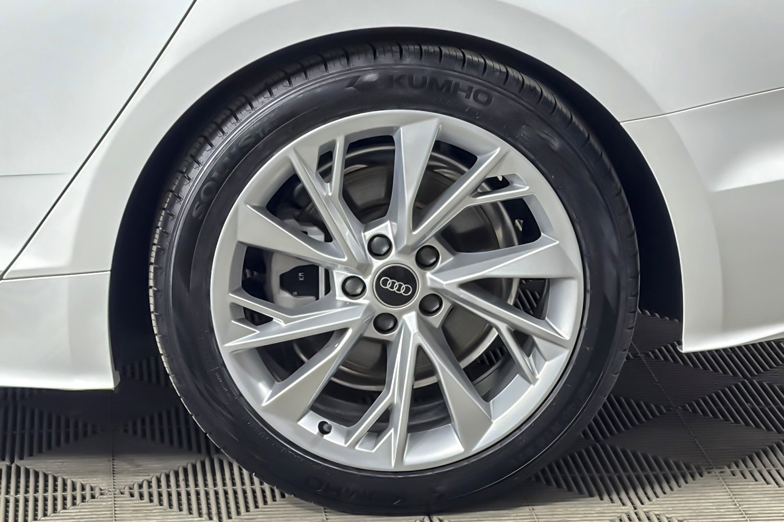 Used 2022 Audi A5 2.0T Premium image 24