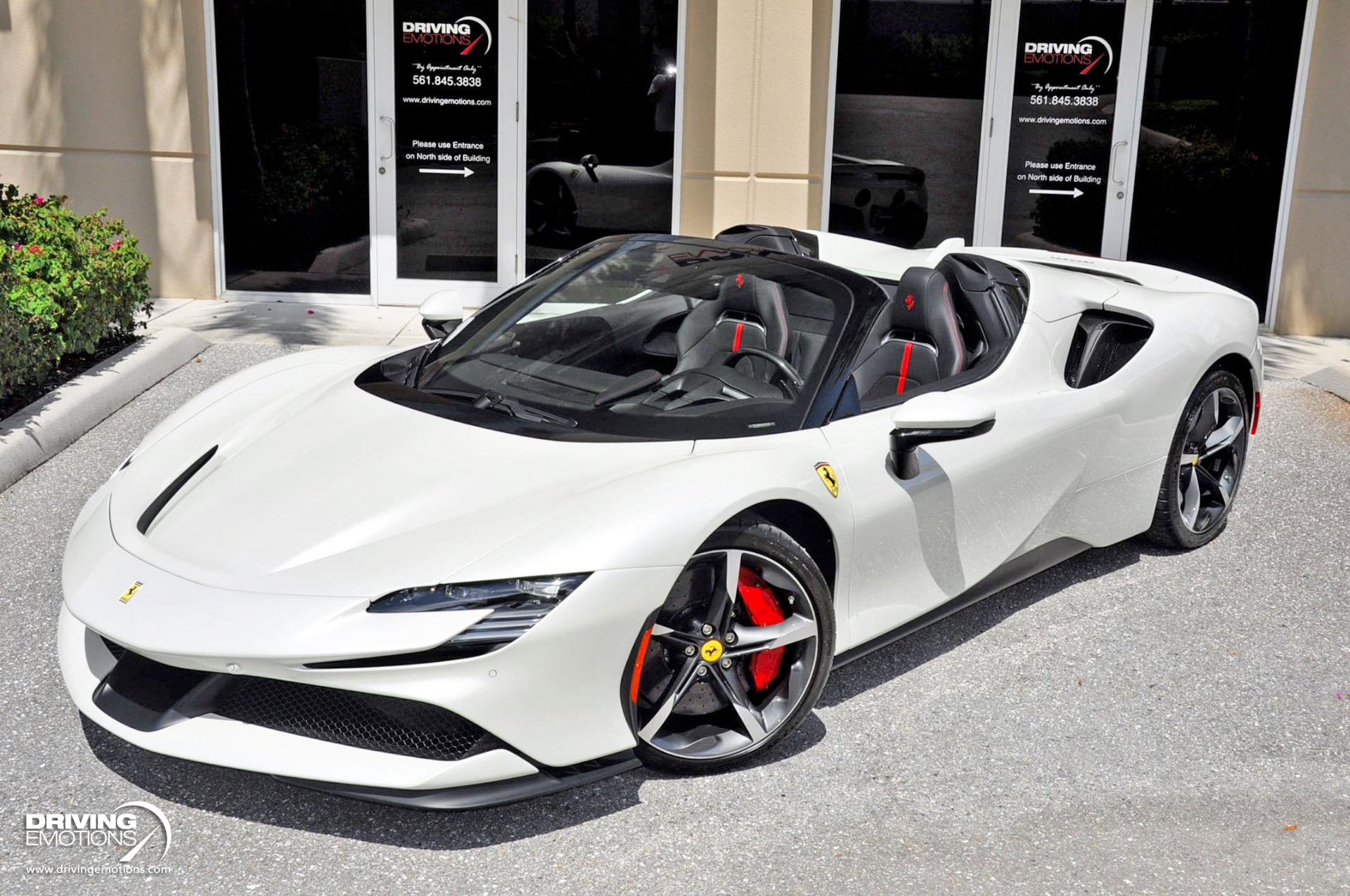 Used 2024 Ferrari SF90 Spider image 39