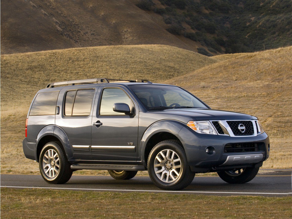 Used 2009 Nissan Pathfinder SE AWD/4WD video 1