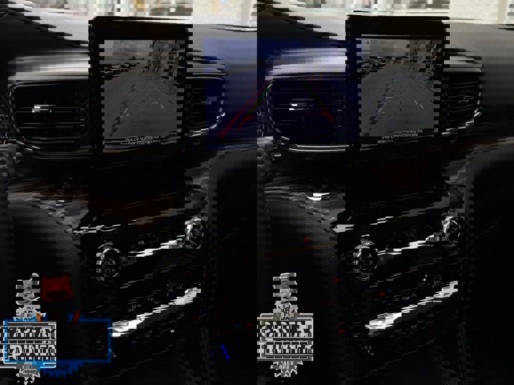 Used 2023 Ford Explorer Limited AWD/4WD image 8