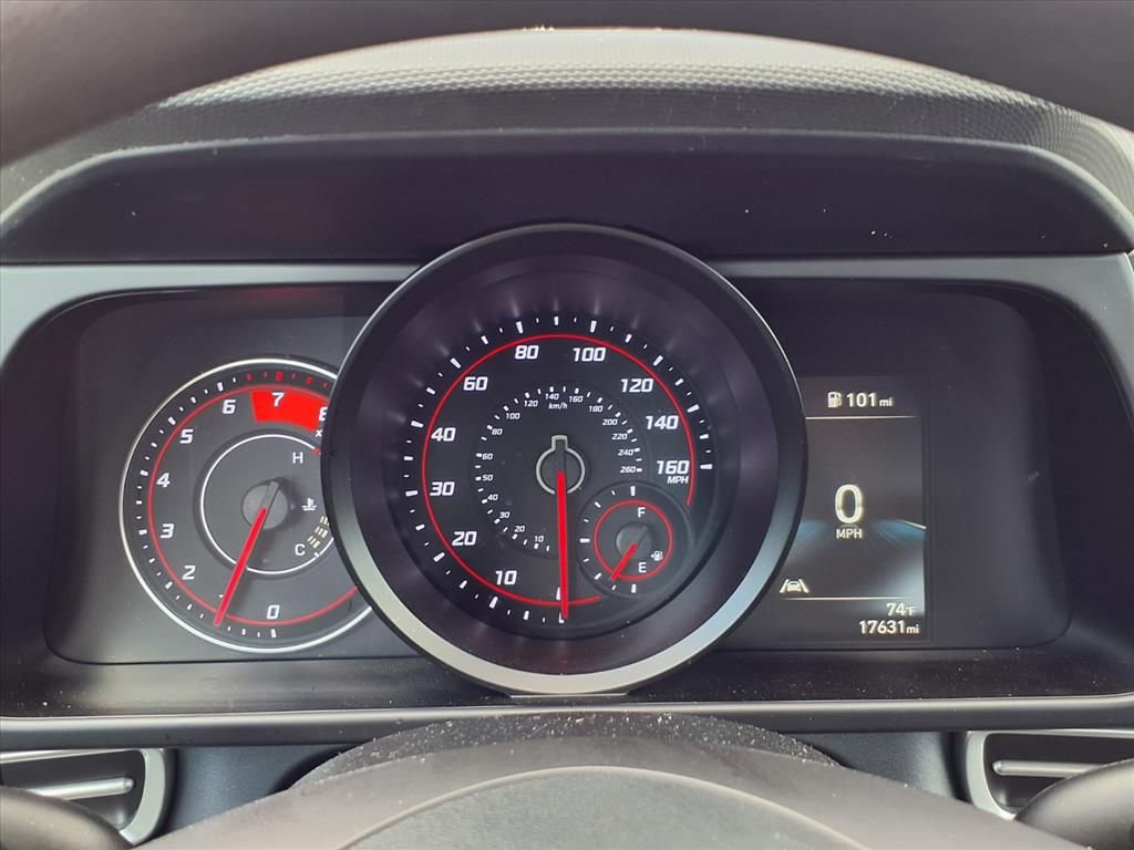 Used 2023 Hyundai Elantra SEL w/ Cargo Package image 17