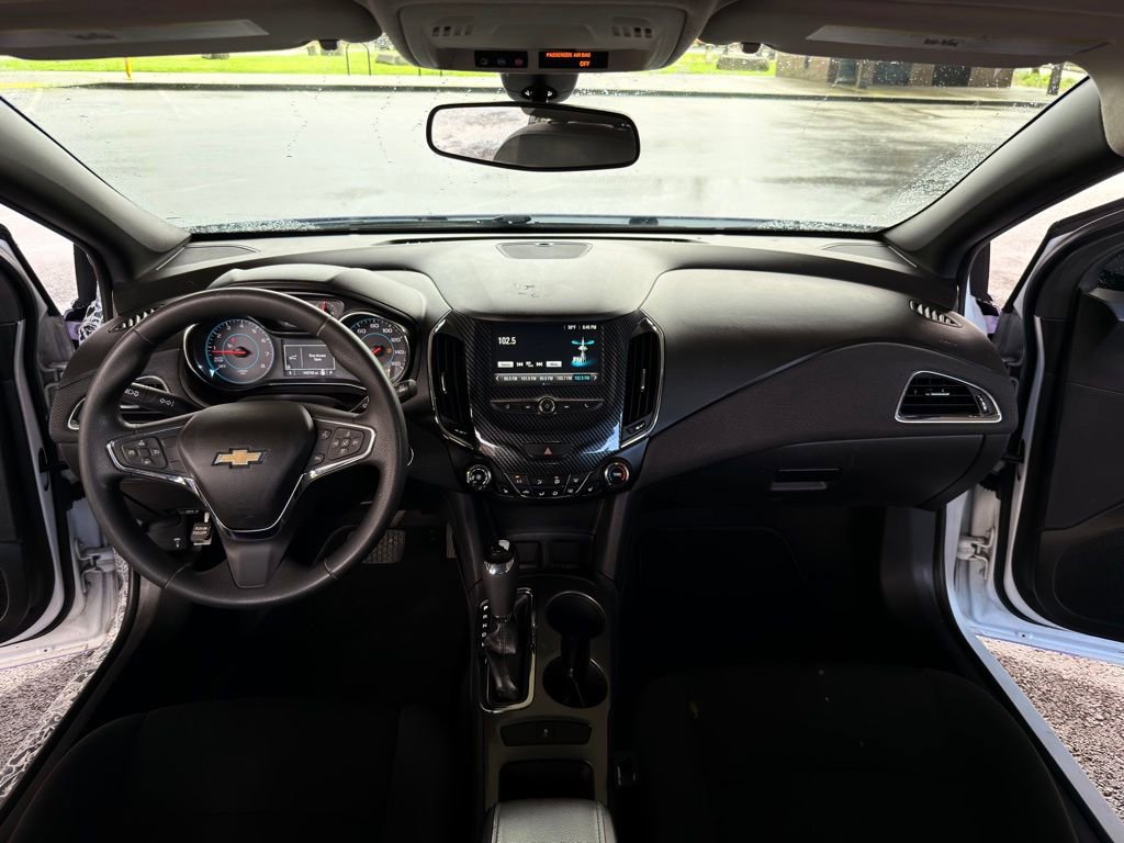 Used 2017 Chevrolet Cruze LT w/ Convenience Package FWD image 47