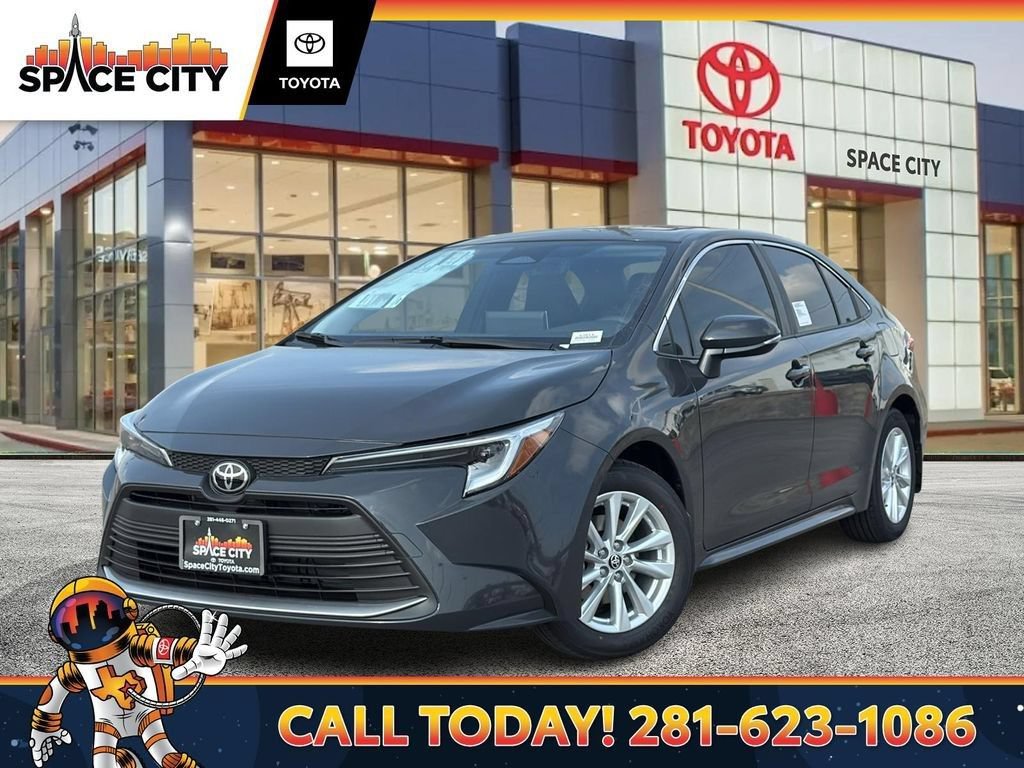 Used 2026 Toyota Corolla XLE FWD image 8
