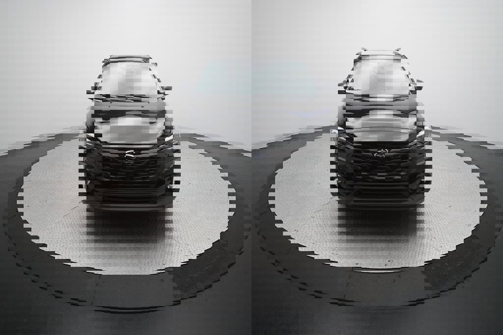 Used 2024 Subaru Crosstrek 2.5i Limited w/ Crosstrek Mirror Package image 11