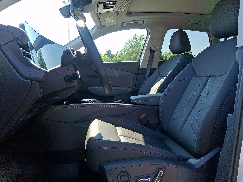 New 2026 Audi Q3 quattro 2.0T AWD/4WD image 11