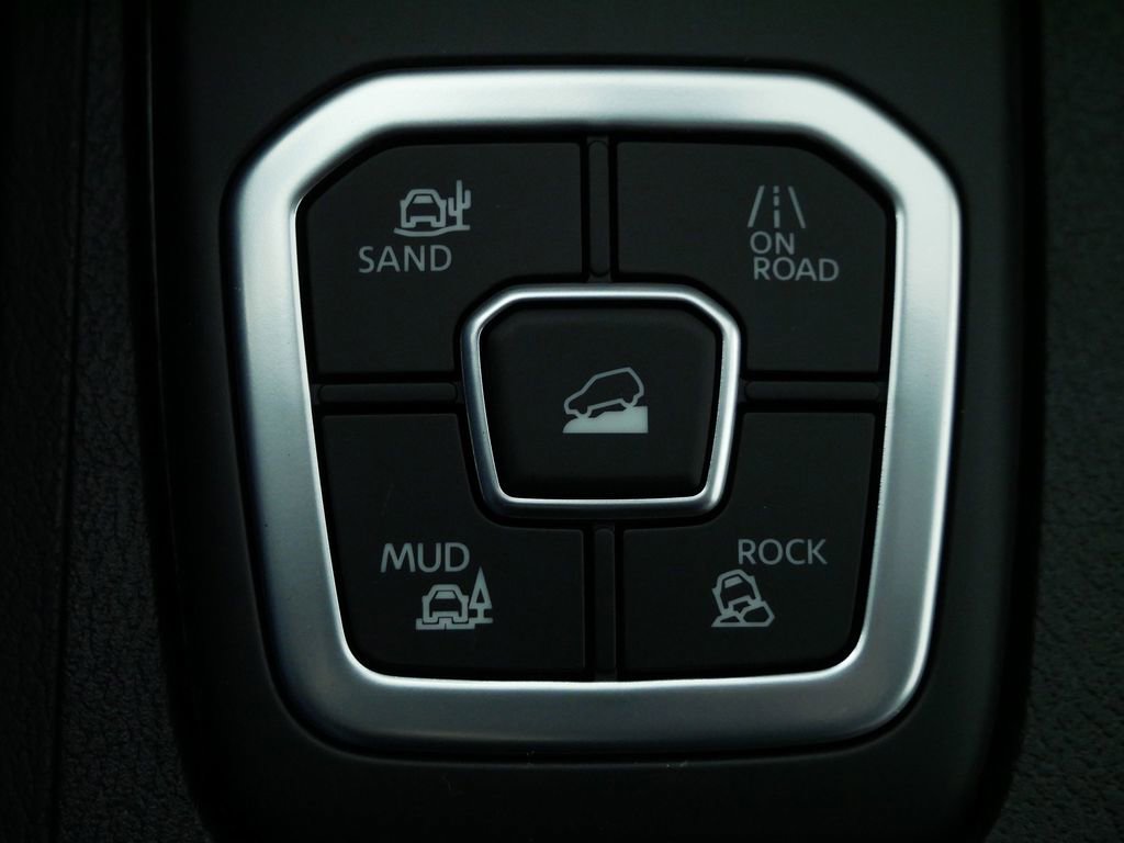 New 2026 Nissan Frontier PRO-4X w/ Tow Package image 31