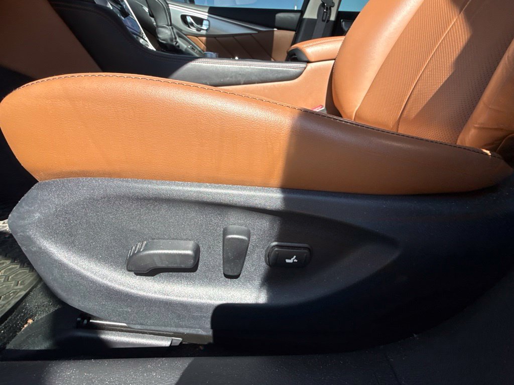 Used 2023 INFINITI Q50 Luxe w/ Cargo Package AWD/4WD image 10