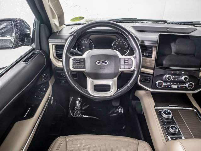 Used 2023 Ford Expedition Limited image 20