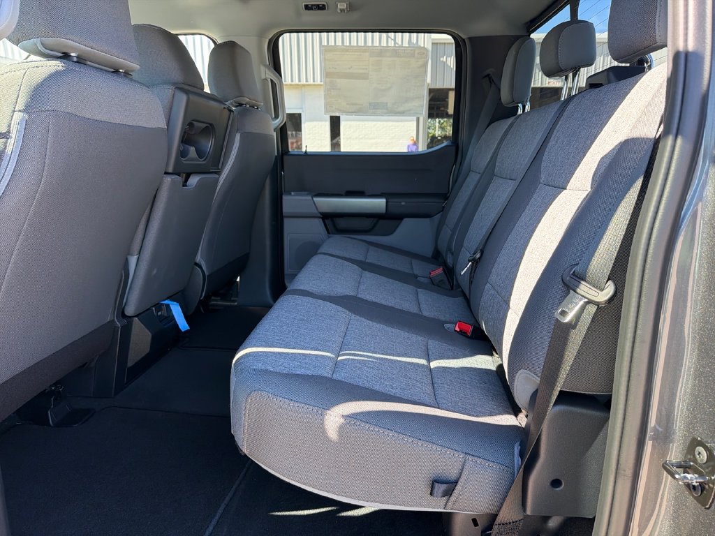 New 2027 Ford F250 XL w/ Tremor Off-Road Package AWD/4WD image 6