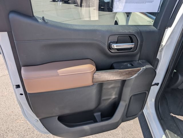 Used 2020 Chevrolet Silverado 1500 High Country w/ Technology Package AWD/4WD image 12