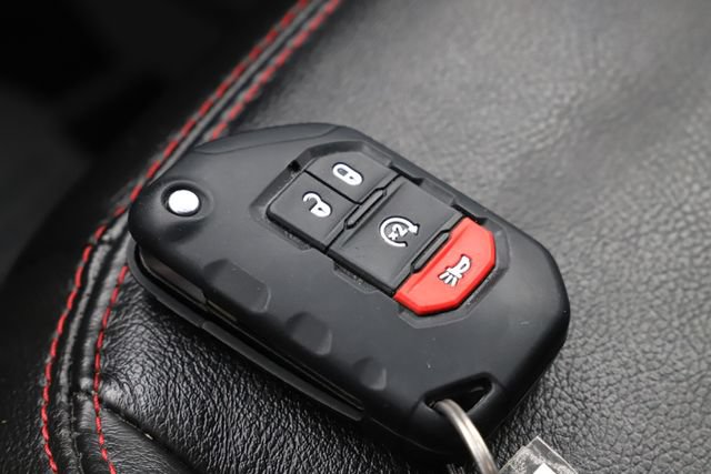 Used 2021 Jeep Gladiator Rubicon AWD/4WD image 34