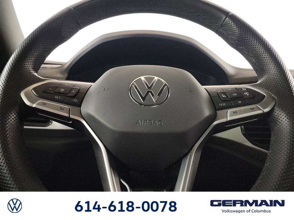 Used 2022 Volkswagen Atlas Cross Sport SEL Premium R-Line image 23