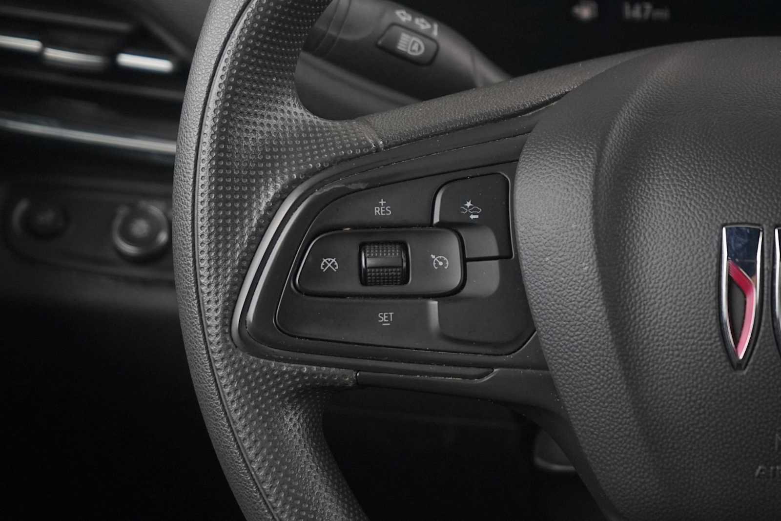 Used 2025 Buick Envista Preferred FWD image 17