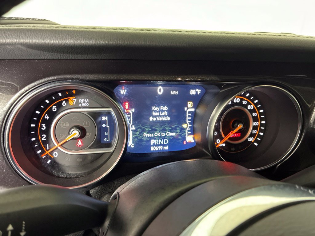Used 2020 Jeep Wrangler Unlimited Sahara AWD/4WD image 15