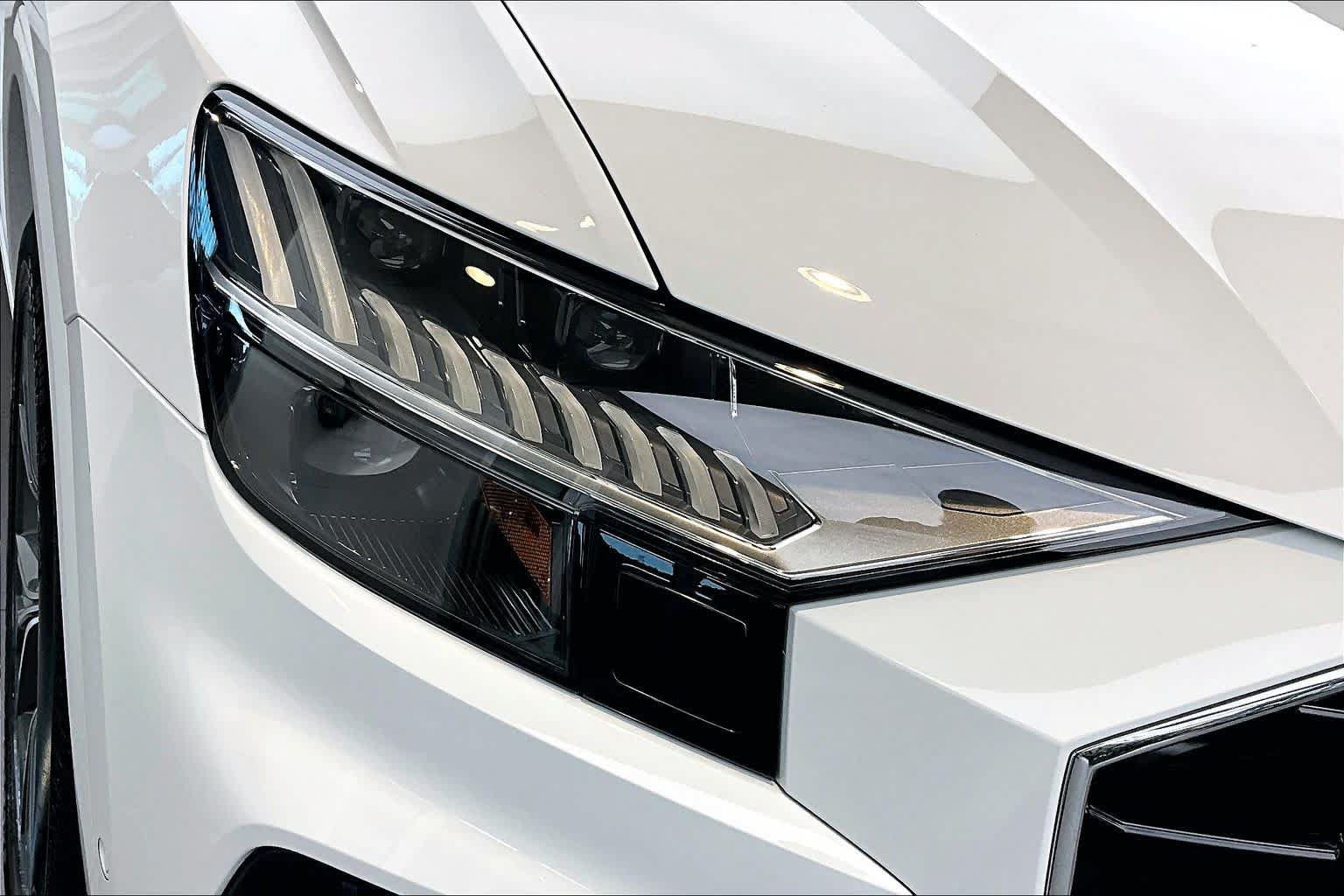 Used 2023 Audi Q8 Premium Plus AWD/4WD image 27