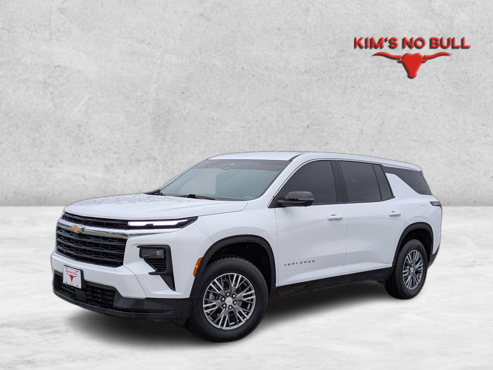 Used 2024 Chevrolet Traverse LS FWD image 1
