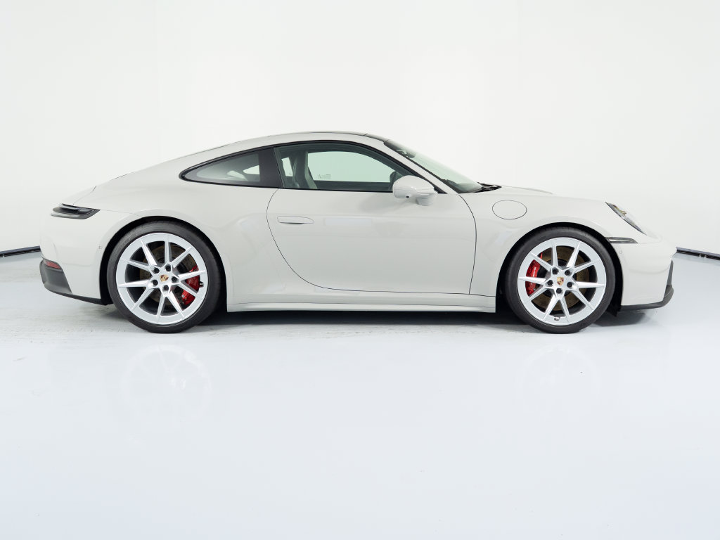 Certified 2026 Porsche 911 Carrera GTS RWD image 11