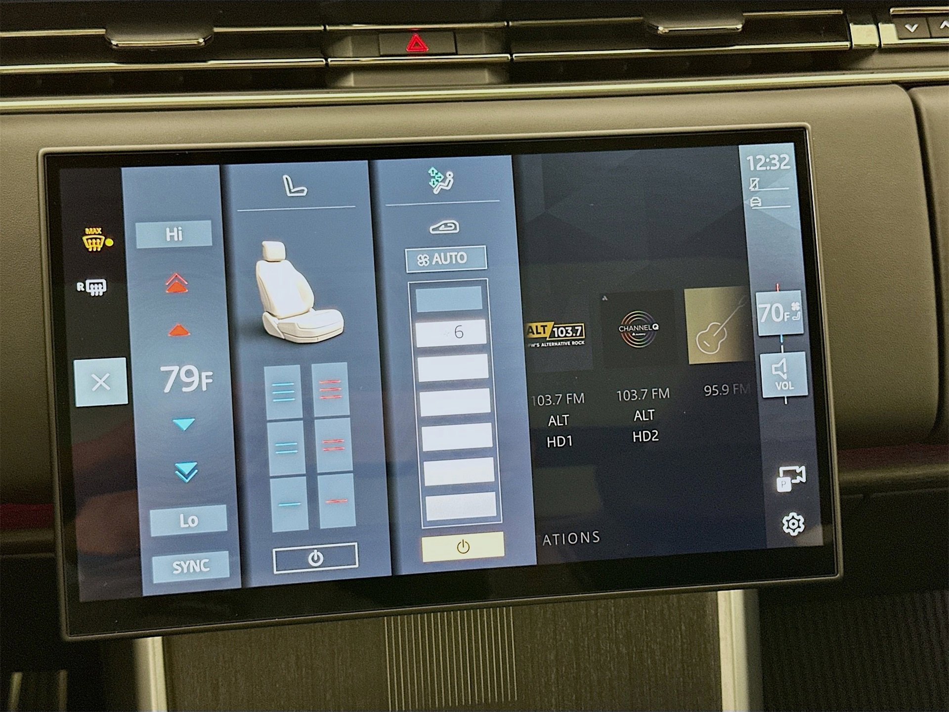 Used 2025 Land Rover Range Rover Long Wheelbase Autobiography image 17