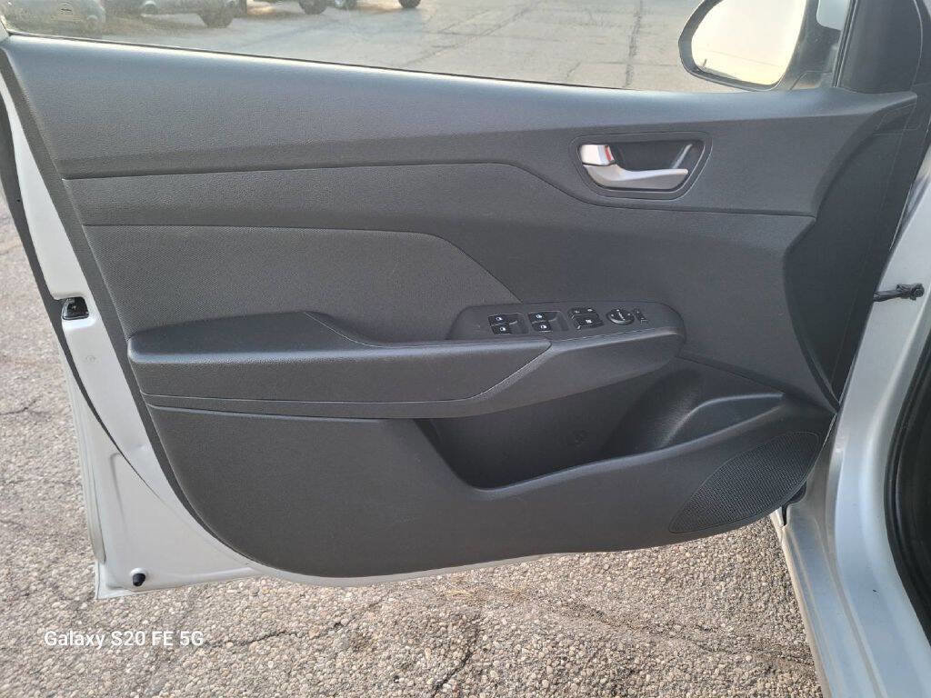 Used 2020 Hyundai Accent SE image 8
