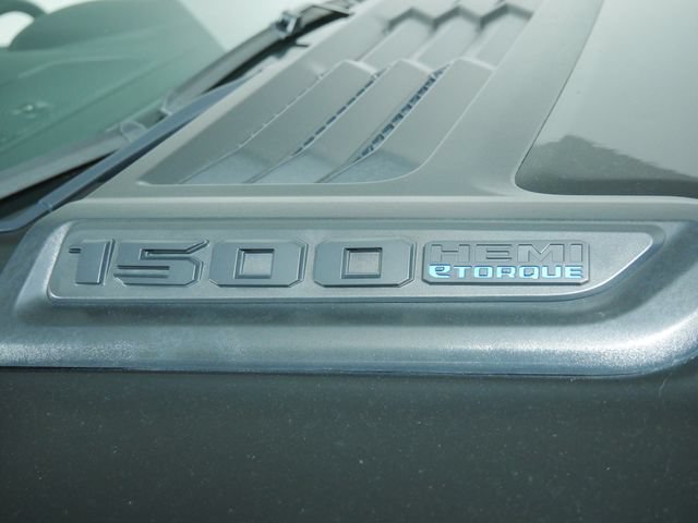Used 2023 RAM 1500 Laramie AWD/4WD image 9
