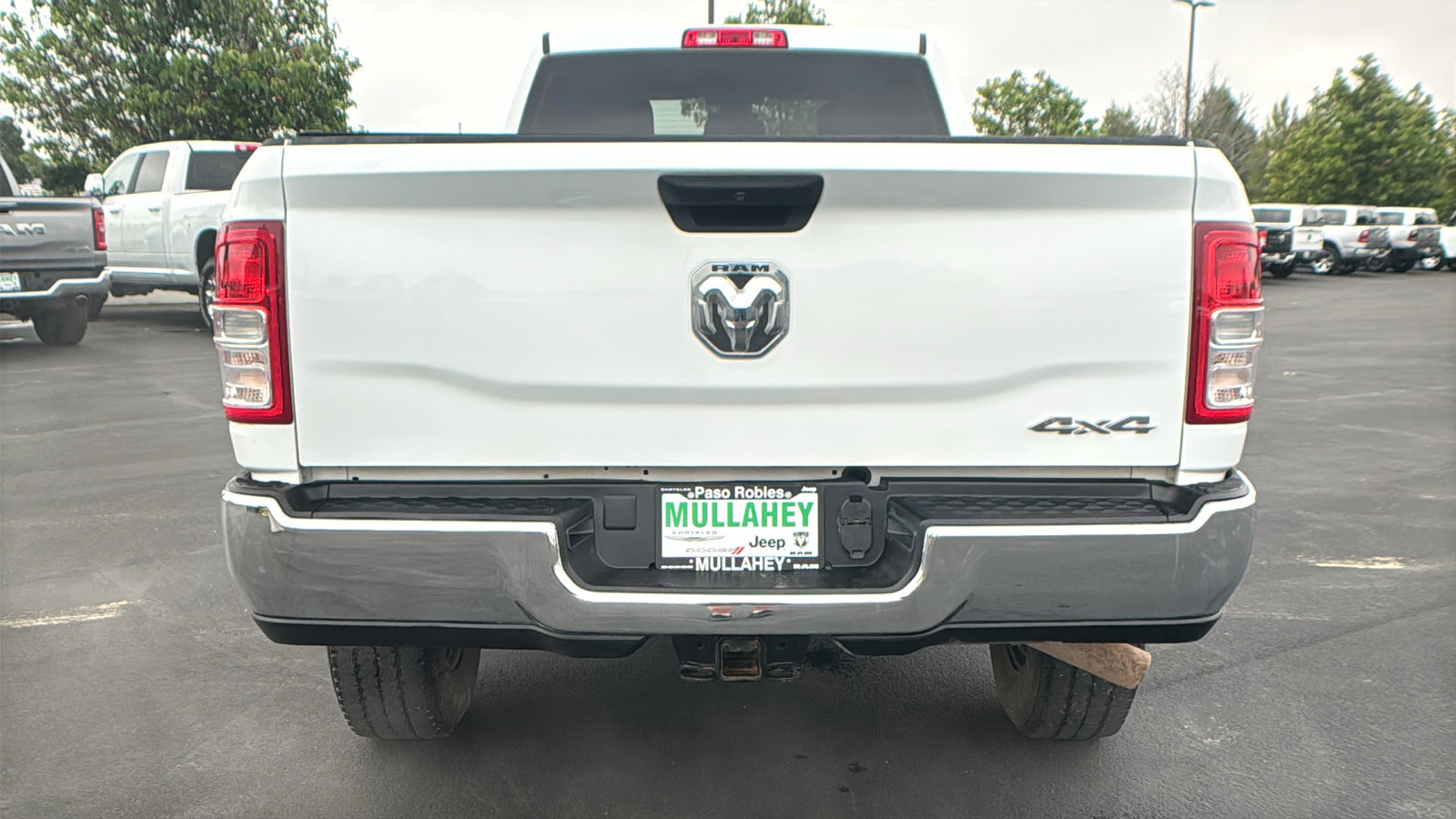 Used 2022 RAM 2500 Tradesman w/ Chrome Appearance Group image 4
